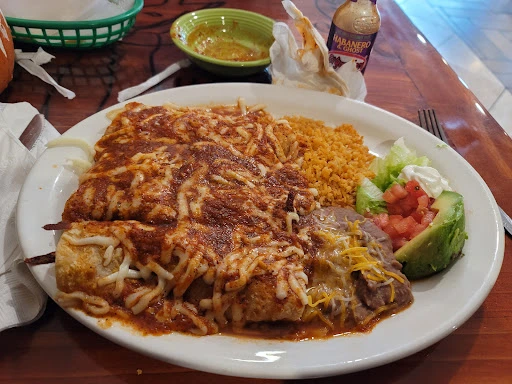 Marilus Family Restaurant Mexican & American food photo 7